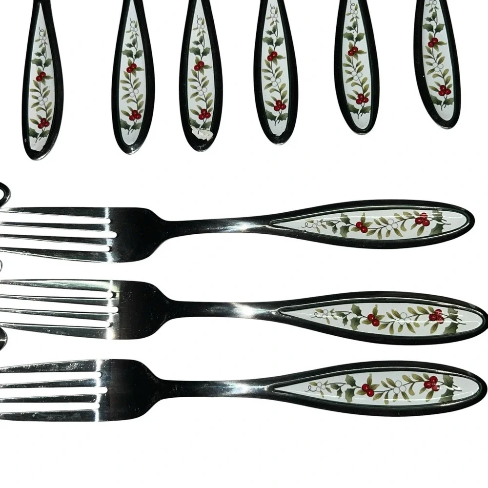 Vintage‎ Pfaltzgraff Stainless WINTERBERRY (COLOR)  18 Pc Flatware Holly 18/0